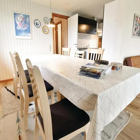בית נופש Four-bedroom In Brenderup Fyn